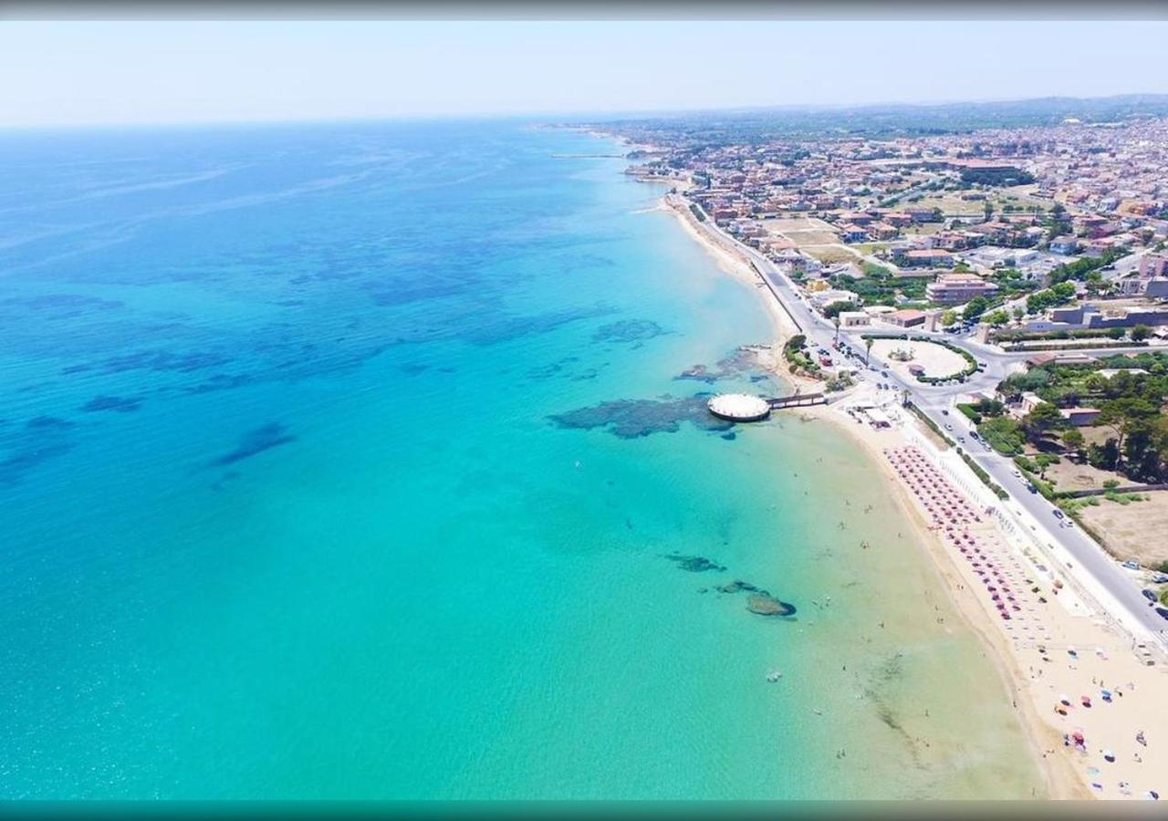 Vila Al Cortiletto Avola Exteriér fotografie